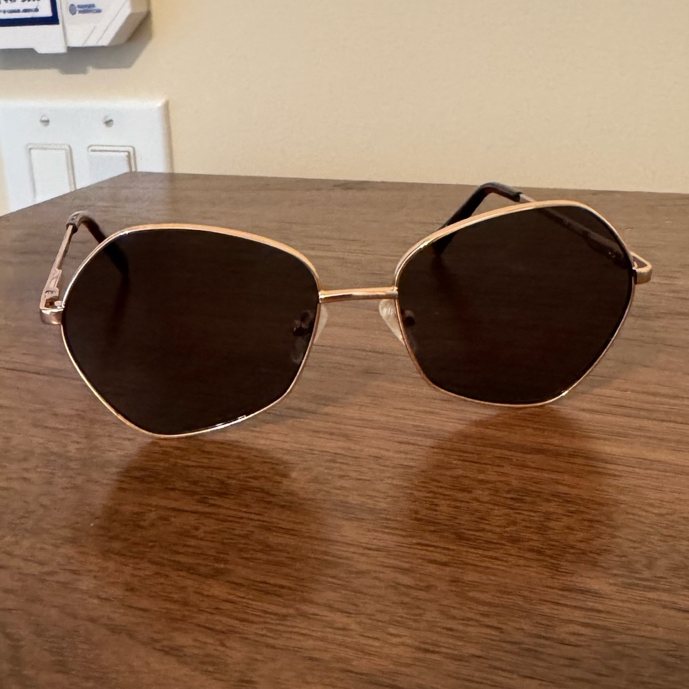 Le Specs sunglasses